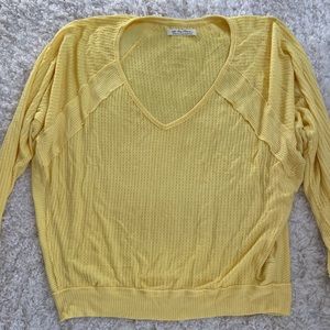 We the free. Yellow V-neck bat sleeve top. One size fits all. Excellent cond